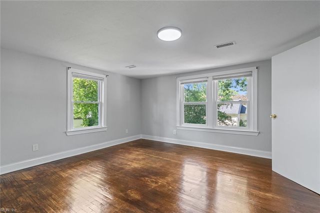 2620 Mapleton AVE B, Norfolk, VA 23504