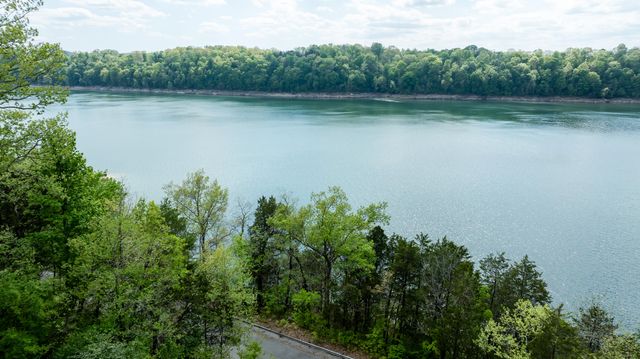 275 Lakeview Drive, Somerset, KY 42503