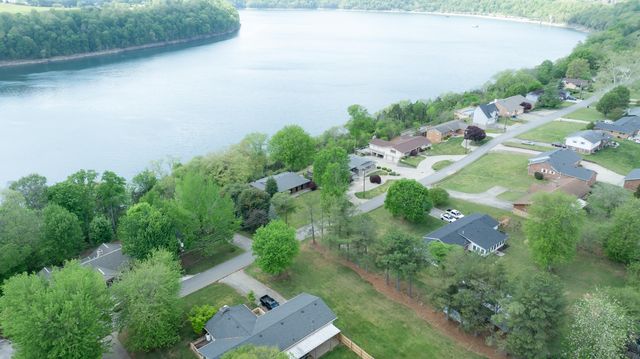 275 Lakeview Drive, Somerset, KY 42503