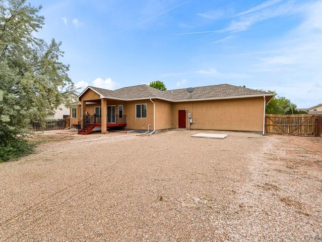 545 W Slice Dr, Pueblo West, CO 81007
