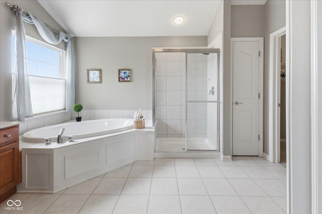 12472 Cirrus Drive, Fishers, IN 46037
