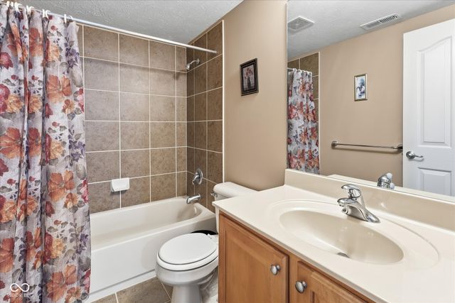 12472 Cirrus Drive, Fishers, IN 46037