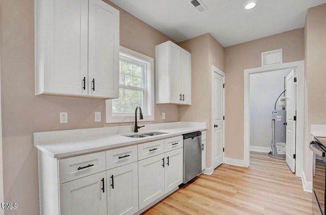 1049 Jada Allen Road, Dunn, NC 28334