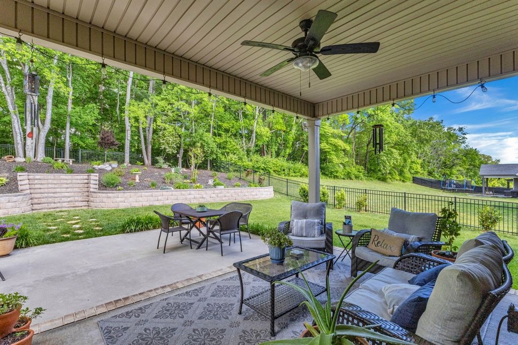 1321 HIGHGROVE LANE, Clarksville, TN 37043