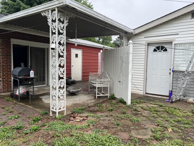 304 Pine Mountain Rd, Clarksville, TN 37042