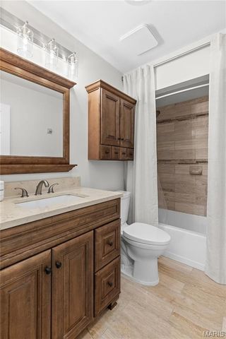 3532 Espace Court, Florissant, MO 63034