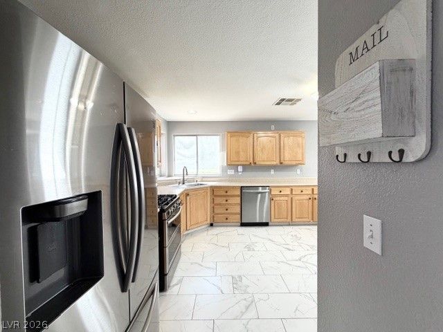 825 Gleamstar Avenue, Las Vegas, NV 89123