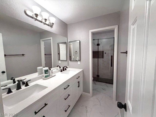 825 Gleamstar Avenue, Las Vegas, NV 89123