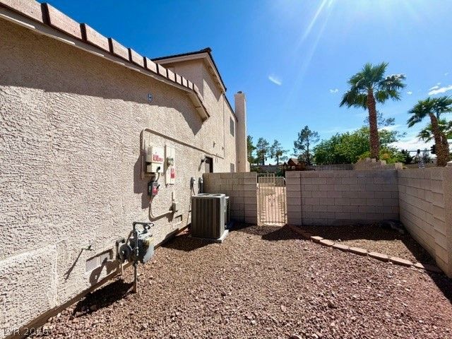 825 Gleamstar Avenue, Las Vegas, NV 89123