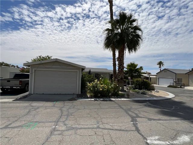74711 Dillon 301, Desert Hot Springs, CA 92241