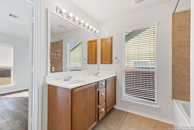 206 Willow Grove, San Antonio, TX 78245