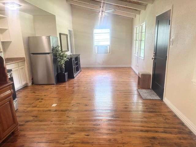 788 Riverside Drive, Palacios, TX 77465