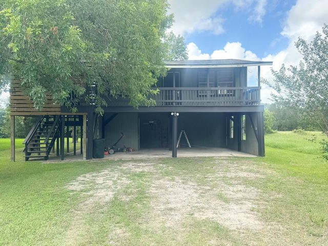 788 Riverside Drive, Palacios, TX 77465