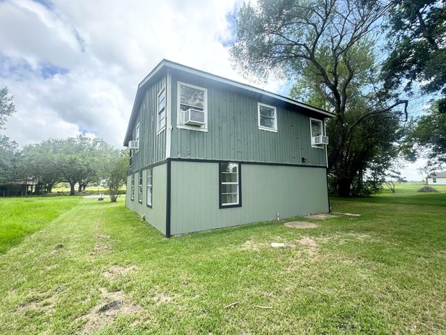 788 Riverside Drive, Palacios, TX 77465