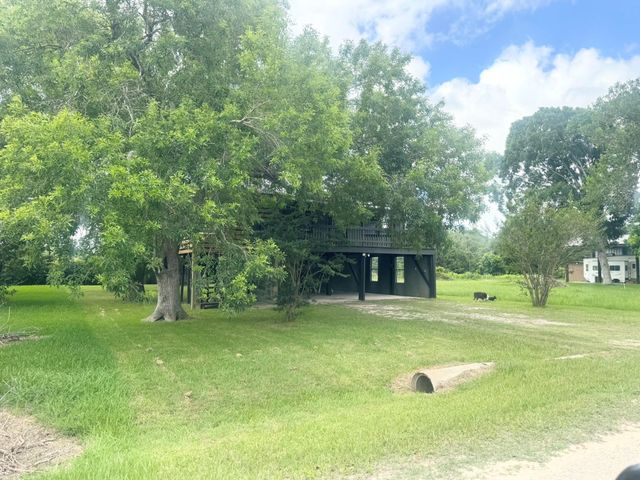 788 Riverside Drive, Palacios, TX 77465