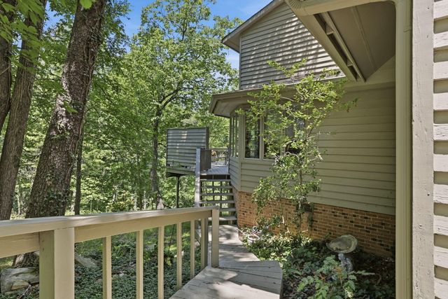 29 Rock Crest Drive, Signal Mountain, TN 37377