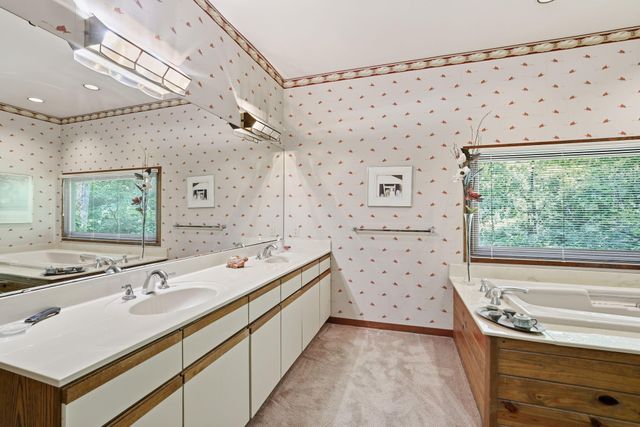 29 Rock Crest Drive, Signal Mountain, TN 37377