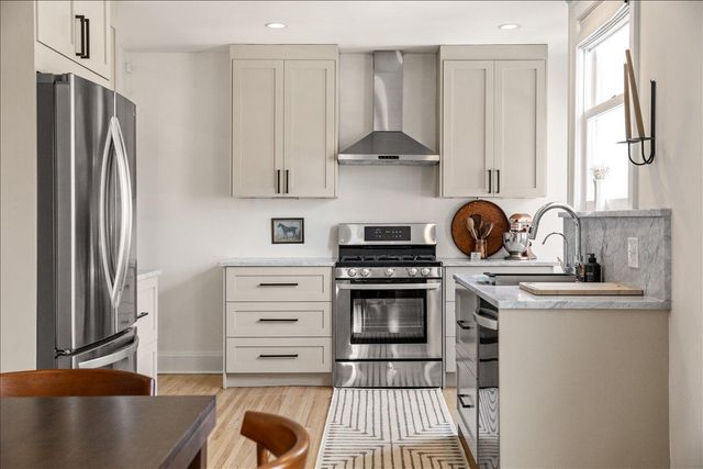 4433 Oliver Avenue N, Minneapolis, MN 55412