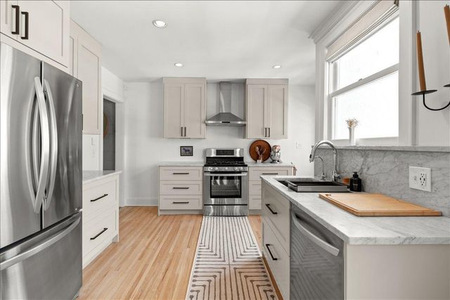 4433 Oliver Avenue N, Minneapolis, MN 55412