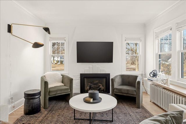 4433 Oliver Avenue N, Minneapolis, MN 55412