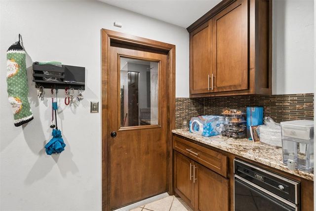 2415 Weatherford Drive, Norman, OK 73071