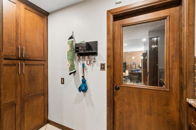 2415 Weatherford Drive, Norman, OK 73071