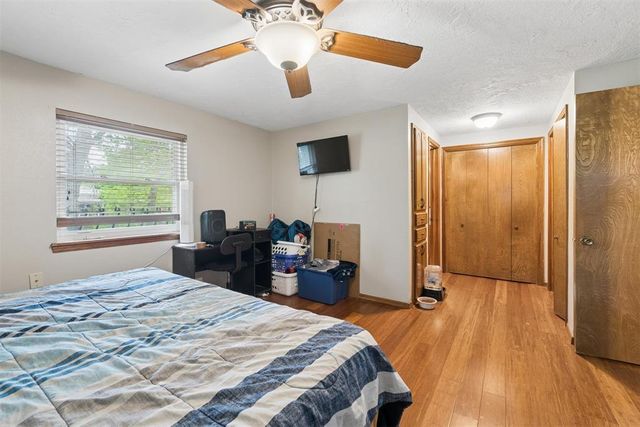 2415 Weatherford Drive, Norman, OK 73071