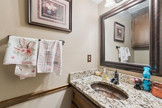 2415 Weatherford Drive, Norman, OK 73071