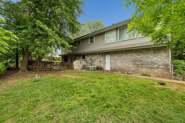 2415 Weatherford Drive, Norman, OK 73071