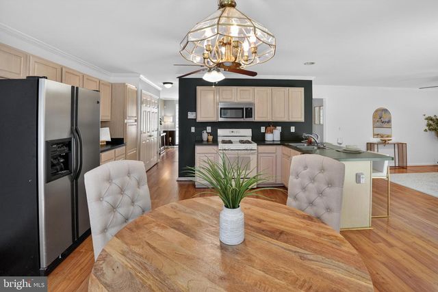 2882 PORTOBELLO CT, Waldorf, MD 20603