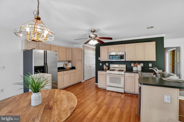 2882 PORTOBELLO CT, Waldorf, MD 20603