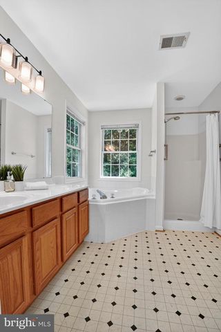 2882 PORTOBELLO CT, Waldorf, MD 20603