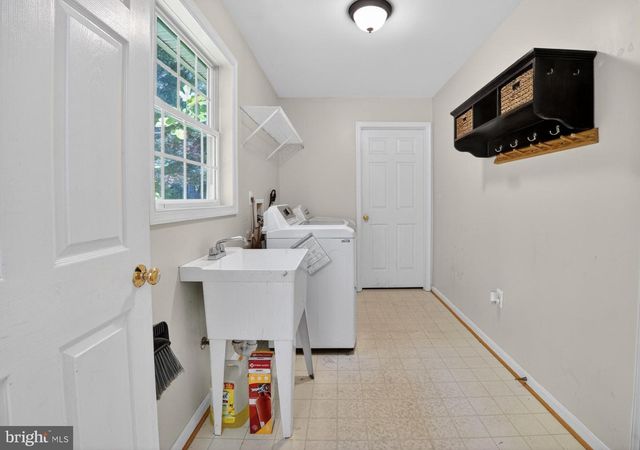 2882 PORTOBELLO CT, Waldorf, MD 20603