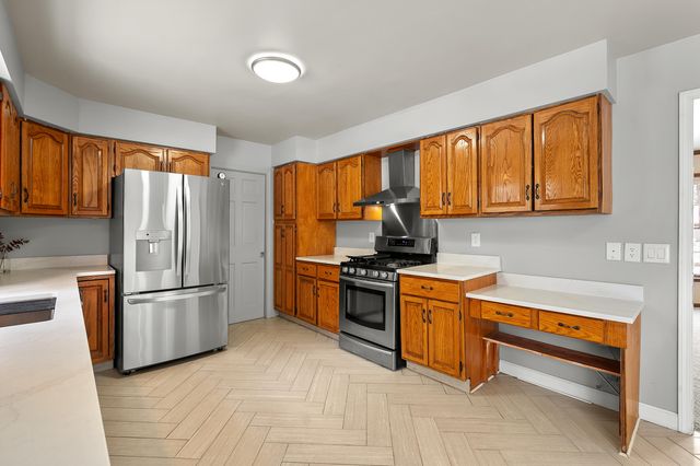 6290 Liteolier Street, Portage City, MI 49024