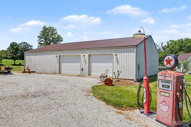 151 Plantation Drive, Troy, MO 63379