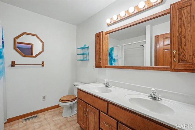 151 Plantation Drive, Troy, MO 63379