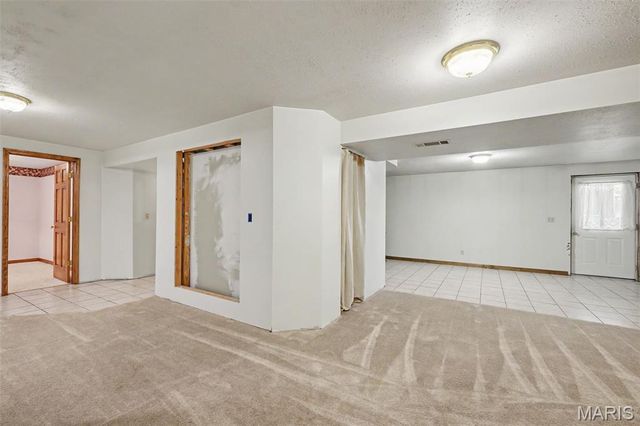 151 Plantation Drive, Troy, MO 63379