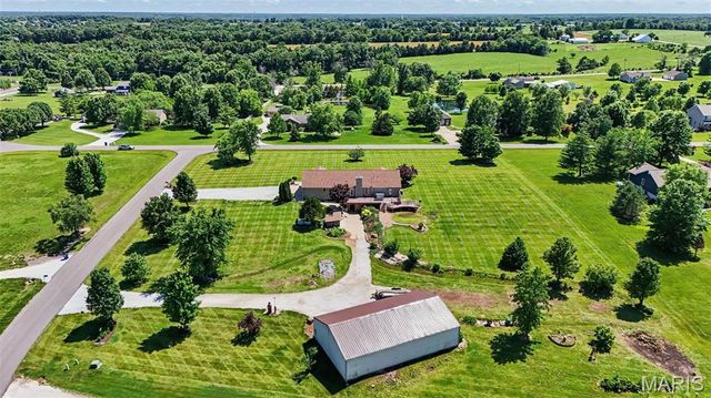 151 Plantation Drive, Troy, MO 63379