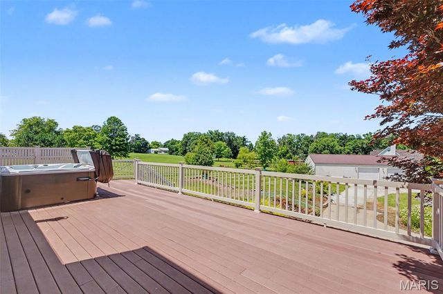 151 Plantation Drive, Troy, MO 63379