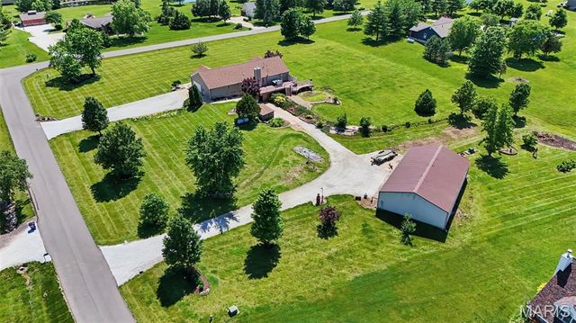 151 Plantation Drive, Troy, MO 63379
