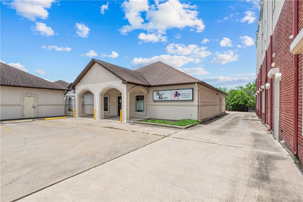 7017 S Staples St 102A, Corpus Christi, TX 78413 — photo 4