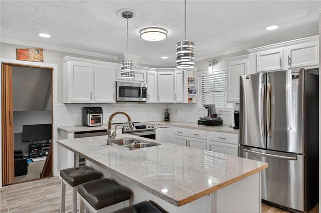 6439 Briarwood Court, Riverdale, GA 30296