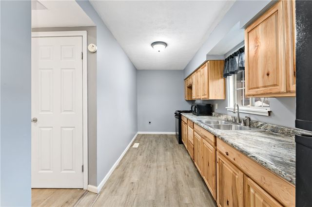 502 Washington Ave, New Galilee, PA 16141