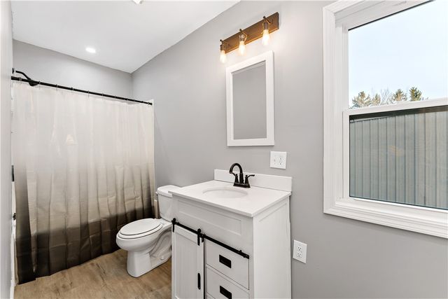 502 Washington Ave, New Galilee, PA 16141