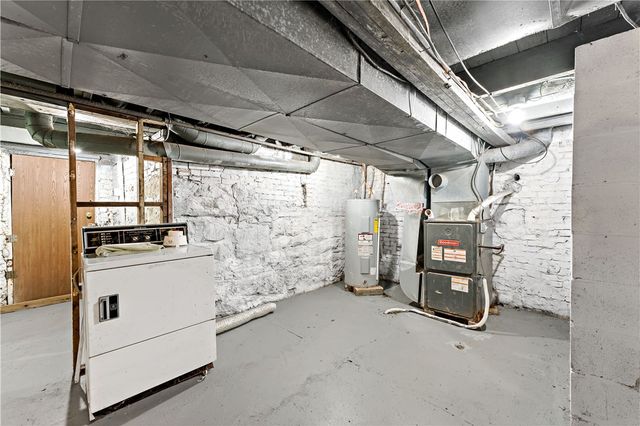 502 Washington Ave, New Galilee, PA 16141