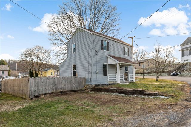 502 Washington Ave, New Galilee, PA 16141