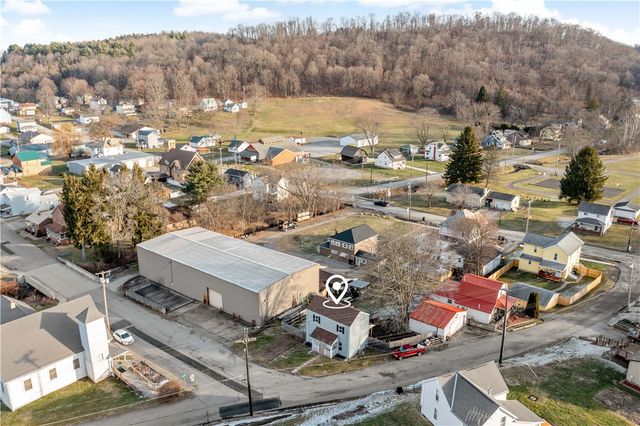 502 Washington Ave, New Galilee, PA 16141