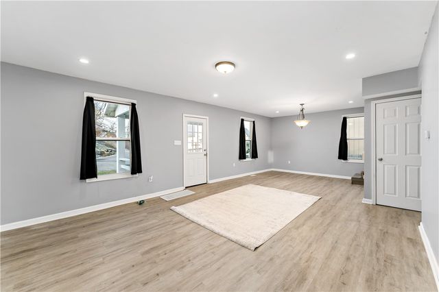 502 Washington Ave, New Galilee, PA 16141