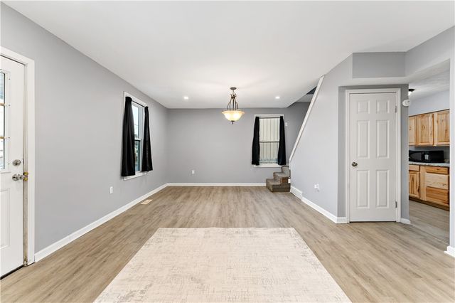 502 Washington Ave, New Galilee, PA 16141