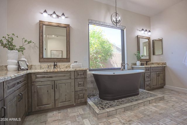 40822 N HARBOUR TOWN Way, Anthem, AZ 85086